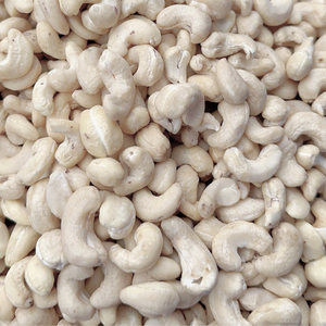 Hot Sale Cheap Rate Santigo Vietnam Ww180 Best Quality Cashew <b>Nut</b> <b>Kernels</b> Wholesale Customized Cutting Size - Product Image 1