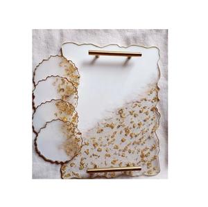 Plateau de service en résine fait main au design unique, époxy coloré, durable, imperméable, vaisselle moderne pour salon, maison et bureau - Product Image 5