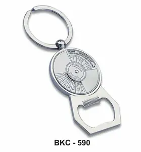 Décapsuleur en métal pour cadeau promotionnel d'entreprise, porte-clés multifonction avec calendrier intégré - Product Image 1