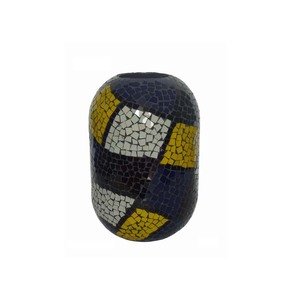 Vase en aluminium de luxe haut de gamme avec texture de surface détaillée pour une décoration intérieure élégante - Product Image 6