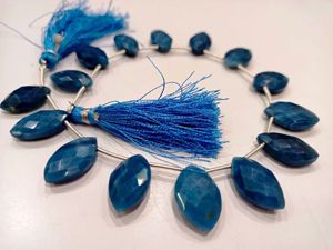 Opale bleue naturelle, forme briolette marquise, perles de 15 à 18 mm, vendues par brin de 8 pouces de long. - Product Image 3