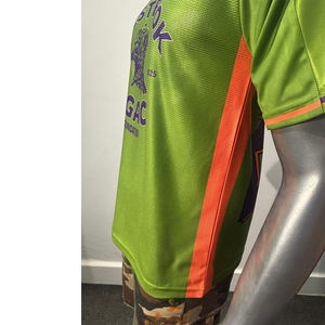 Camiseta de Fútbol de Malla Sublimada Personalizada, Transpirable, de Secado Rápido, Ligera, Cuello en V, Poliéster/Algodón, para Equipos Deportivos Masculinos - Product Image 6