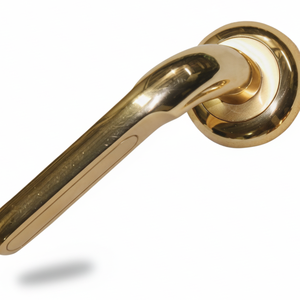 Manija de Puerta Elegante con Acabado Dorado en Latón |   Manija de Diseño Moderno para Hogares de Lujo, Villas e Interiores de Hoteles - Product Image 2
