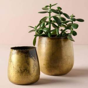 Jardinière en aluminium de qualité supérieure avec finition antique pour la décoration intérieure de villas de luxe - Product Image 1