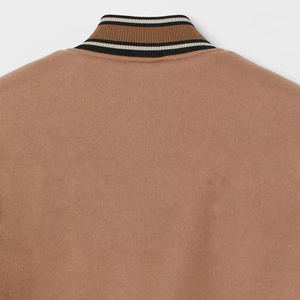 Chaqueta Varsity Bordada, Chaqueta Bomber Letterman, Proveedor de Ropa Urbana Premium, Chaqueta Varsity Personalizada Estilo Universitario para Hombre - Product Image 3