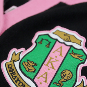 AKA 1908 Cardigan long femme noir et rose d'hiver, anti-rides, en tricot boutonné, avec broderie chenille, pour tenue de sororité grecque - Product Image 5