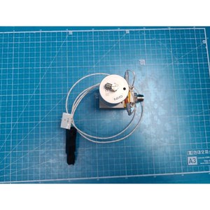 Vanne à diaphragme manuelle FUJIKIN 316L 449392 utilisée comme pièce détachée pour équipement semi-conducteur Legacy - Product Image 5