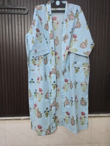 Bata de algodón con estampado floral para mujer, bata informal de manga larga y longitud completa para verano, estilo kimono ligero - Product Image 3