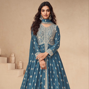 Traje Anarkali Moderno Chinon Hasta el Suelo con Bordado de Lentejuelas, Semi-Confeccionado para Bodas, Diwali y Fiestas - Product Image 1