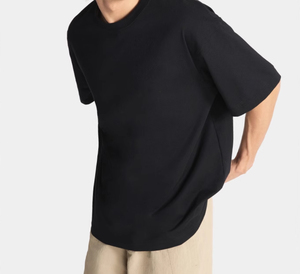เสื้อยืดโอเวอร์ไซส์สีดำสำหรับผู้ชาย สวมใส่สบาย ทรงหลวม ไหล่ตก ผ้าหนา ผลิตโดยผู้ผลิตเสื้อยืดลำลองสำหรับสหรัฐอเมริกาและยุโรป เสื้อเชิ้ตทันสมัย - Product Image 6