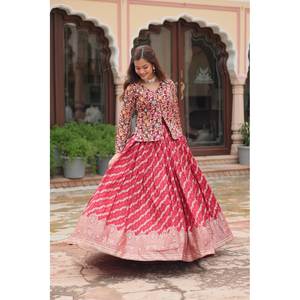 Robes de soirée designer Belle Lehenga et haut pour la fête - Product Image 3