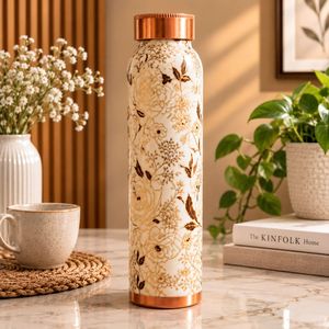 Botella de Agua de Cobre con Diseño Floral, 12 Pulgadas de Alto, Portátil, para Viajes, con Patrón Dorado y Tapa de Cobre, Cobre con Relieve Floral - Product Image 3