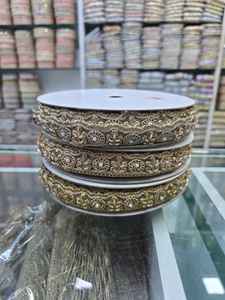 Encaje Bordado con Código de Barras Pequeño Unisex, Hilo Dorado, Accesorios Lolita para Negocios, Diseño Floral Soluble en Agua, Tela 100% Poliéster - Product Image 2