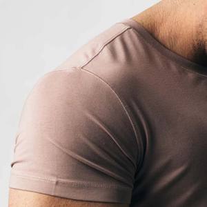 Camisetas de Manga Corta para Hombre, Diseño Personalizado con Logotipo OEM, Corte Regular, Ropa Casual, Color Sólido, 100% Algodón, Transpirable y Ecológico - Product Image 6