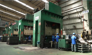 Guardabarros Delantero Derecho de Acero Original OEM para Mercedes-Benz VITO Bus (W639) 2003-2014, Número de Pieza de Repuesto 6398800700 - Product Image 4