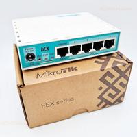 Router Gigabit Ethernet 5-Port MikroTik HEX RB750Gr3 dengan Dual-core 880 MHz dan Antena Terintegrasi