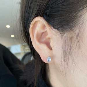 Boucles d'oreilles solitaires ovales en or 14 carats avec diamants de laboratoire certifiés IGI pour femmes, bijoux de luxe - Product Image 1