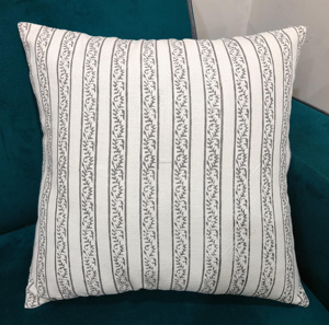 Funda de Cojín Cuadrada Hecha a Mano con Diseño Geométrico, Funda de Almohada con Estampado de Bloque Indio, Plegable - Product Image 4