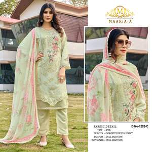ชุดสัลวาร์คามีซแบบสำเร็จรูปผ้าจอร์เจตต์ลายปักประดับเลื่อมสไตล์ปากีสถาน พร้อมผ้าคลุมไหล่ - Product Image 3