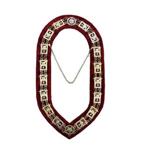Collier maçonnique artisanal NESTA SPORTS en velours rouge avec broderie dorée, crochet à chaîne, coutures robustes et tissu respirant - Product Image 4