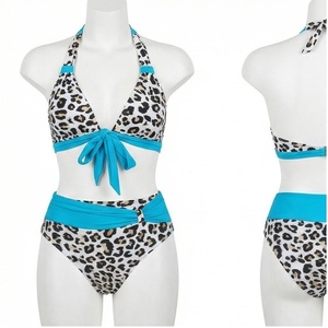 Ensemble bikini imprimé léopard pour femme, col halter, deux pièces, taille haute, avec bordure contrastée bleue et détail cordon de serrage - Product Image 1