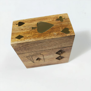 Boîte à cartes en bois familiale avec incrustation en bois de manguier et laiton Porte-cartes à jouer élégant - Product Image 3