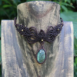 สร้อยคอแฮนด์เมดประดับลาบราดอไรต์แบบมาคราเม่ สไตล์โบโฮ เชือกสีดำ จี้ห้อยประดับพลอยบำบัด ขายส่ง - Product Image 2