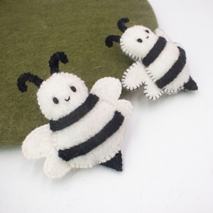 Wholesale Stitched Felt Halloween <b>Bee</b> Ornament Spooky Black Orange Hanging Decor <b>Gift</b> Set for Child - Product Image 6