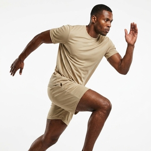 Tenue de tennis pour homme en polyester respirant 100 %, marque privée OEM – Ensemble haut de tennis plissé par sublimation, vente en gros, personnalisable - Product Image 5