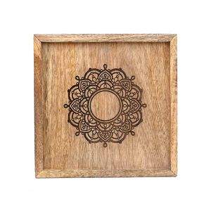 Bandeja Cuadrada de Madera para Servir Café con Diseño Escrito, Utensilios de Cocina Ecológicos, Decoración Premium Natural, Multiusos - Product Image 1