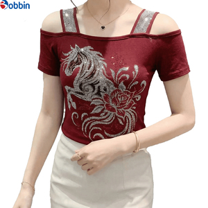 T-shirt court personnalisé pour femme, coupe ajustée, à épaules dénudées, avec strass et imprimé cheval, col carré, manches courtes, printemps-été - Product Image 1