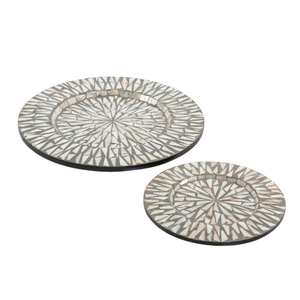 Sous-plat en nacre éthique, mosaïque découpée à la main, pour une maison éco-responsable et une gastronomie raffinée - Product Image 1