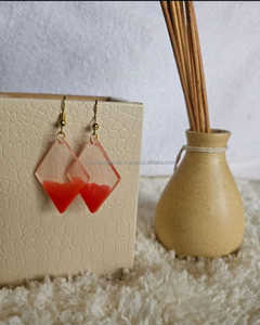 2024 venta superior moderno elegante resina pendientes lindo moda-adelante mujeres artesanía regalos para ocasiones de Acción de Gracias modelo patrón - Product Image 2