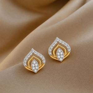 Pendientes de Oro Amarillo con Doble Lágrima de Diamantes Cultivados en Laboratorio - Product Image 3