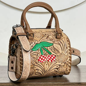 Nouveau sac Speedy en cuir artisanal à motif floral cerise et à carreaux, élégant sac bandoulière avec poignée supérieure pour femme - Product Image 2
