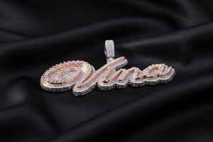 Colgante Personalizado de Plata de Ley 925 con Moissanita VVS, Colgante con Inicial, Logotipo o Letra, Colgante con Nombre o Número Estilo Hip Hop, y Dijes - Product Image 2