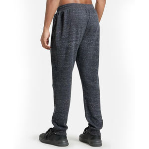 Pantalones Deportivos NESTA SPORTS con Detalles Reflectantes, Ecológicos, Impermeables, Ligeros, Mezcla de Algodón y Poliéster, Bolsillos con Cremallera Segura para Hombre - Product Image 3