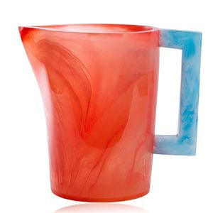 Jarra de Agua de Resina de Primera Calidad, Duradera y Ligera, Jarra Elegante Hecha a Mano para Uso Diario y Ocasiones Especiales - Product Image 1
