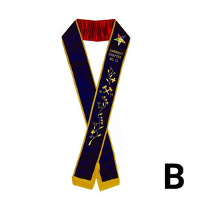 Écharpe personnalisée en velours violet OES pour Matrone, avec broderie dorée du nom du chapitre, emblème de l'Étoile d'Orient et franges dorées - Product Image 3