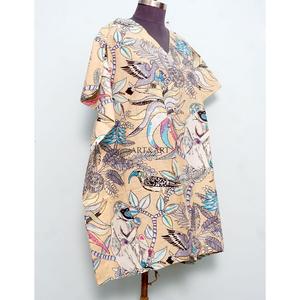 Caftán de algodón puro muy demandado para mujer, con estampado de mono, corte holgado, ropa informal de verano, ideal para la playa. - Product Image 4