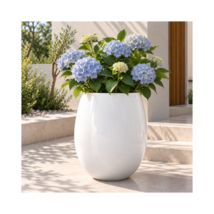 Maceta Alta Blanca de Alta Calidad, Diseño Moderno y Elegante, Macetas Decorativas de Fibra de Vidrio para Interiores y Exteriores - Product Image 1