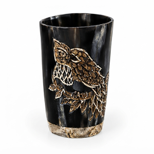 Sculpture d'oiseau hibou artisanale en corne de buffle écologique avec détails en verre et motif d'oiseau hibou gravé sur branche - Artisanat rustique de la faune sauvage - Product Image 5