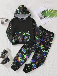 Ensemble de survêtement de printemps pour filles en gros |   Sweat-shirt à col rond et pantalon à motif de dessin animé, mélange de coton respirant |   Casual de haute qualité - Product Image 6
