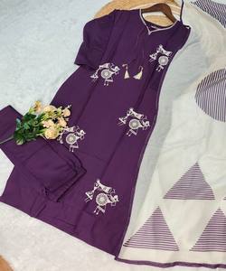 Conjunto de dos piezas con bordado de rayón y algodón, estilo casual, color morado, prenda étnica con dupatta. - Product Image 2