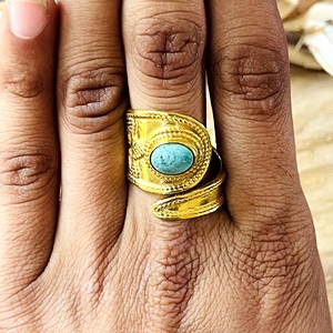Bague ovale en turquoise naturelle, style tribal, avec bande en laiton plaqué or 18 carats, pour femme, style bohème antique, bouclier vintage, vente chaude - Product Image 6