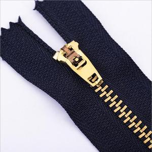 Accessoires Fermetures éclair personnalisées pour vestes et manteaux, fermetures éclair métalliques en spirale - Product Image 3