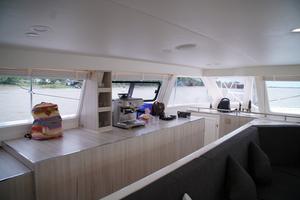 Yate de vela deportivo de 44 pies, fabricado a medida |   Visita a la Fábrica y Experiencia de Viaje de Lujo - Product Image 5