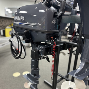 2025 Yama_ha F4SMHA 4HP Tiller Handle Outboard - Product Image 2