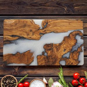 Planche à découper en résine de bois dur durable, planche en époxy de qualité supérieure, usage hôtelier, ustensiles de cuisine rustiques faits à la main, passe au lave-vaisselle, durable - Product Image 2