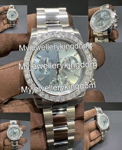 Reloj de Estilo Hip-Hop con Caja Redonda de Acero Inoxidable y Moissanita, Esfera de Cristal, Resistencia al Agua de 10 Bares, Sin Cierre - Product Image 2